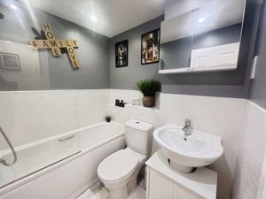 Bathroom - click for photo gallery